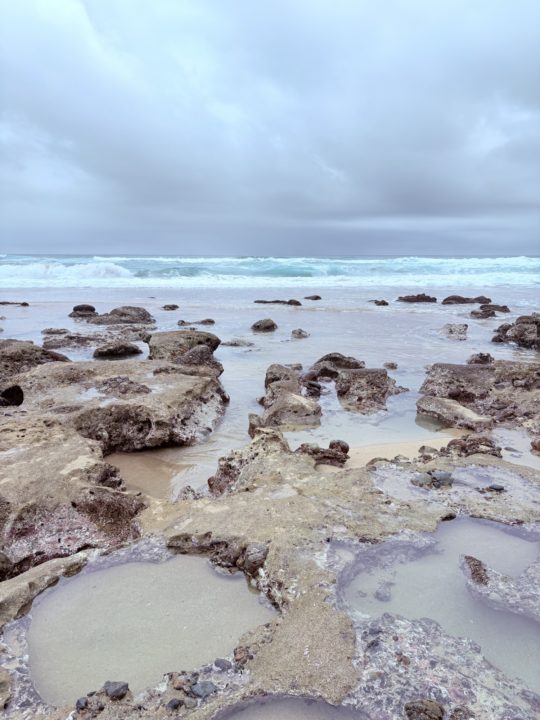 ★奄美大島旅行記 1日目 「ハートロック」干潮時間 行き方 どこ 場所 満潮 見頃 時間帯 潮位 駐車場 トイレ 看板 写真 強風