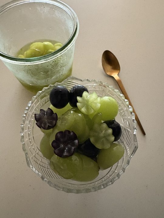 ★「シャインマスカットとナガノパープルのゼリーがけ」の作り方 レシピ 食べた感想