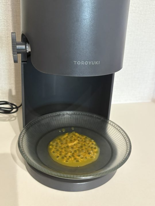 ★「パッションフルーツのかき氷」の作り方 レシピ 食べた感想 紅茶シロップ