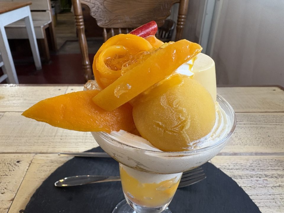 ★オリバーズカフェ １人で奄美のカフェ巡り！パフェを堪能！レビュー メニュー 駐車場 奄美大島旅行 テイクアウト 焼き菓子 写真 鹿児島旅行 鹿児島県