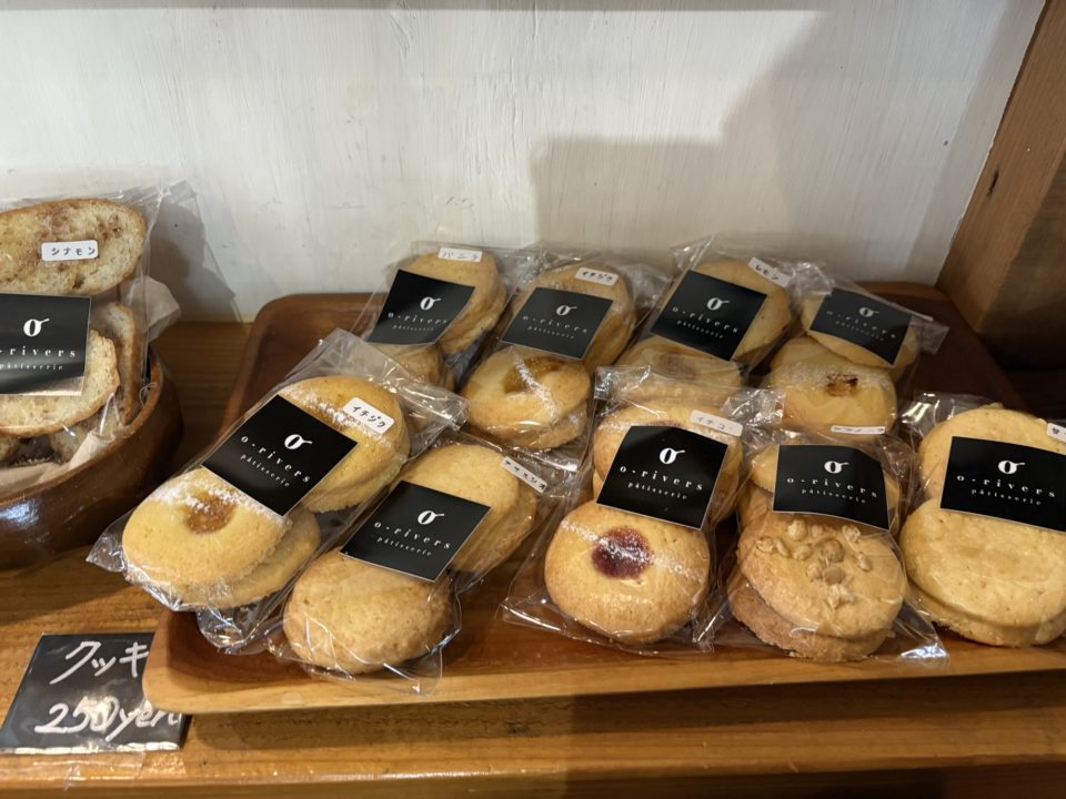 ★オリバーズカフェ １人で奄美のカフェ巡り！パフェを堪能！レビュー メニュー 駐車場 奄美大島旅行 テイクアウト 焼き菓子 写真 鹿児島旅行 鹿児島県