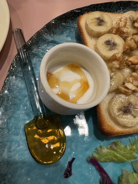 ★「ベアードコーヒー（beard coffee）」また行きたいカフェのモーニング＆ベアードボール 蜂蜜のこだわり、コーヒーもおいしい！ 奄美大島旅行 カフェ 写真 鹿児島旅行 鹿児島県