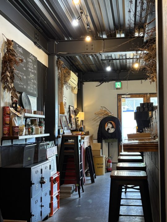 ★「SPICE MAFIA（スパイスマフィア）奄美」スパイスカレーもスイーツも、１度で大ファンになったお店 奄美大島 古仁屋