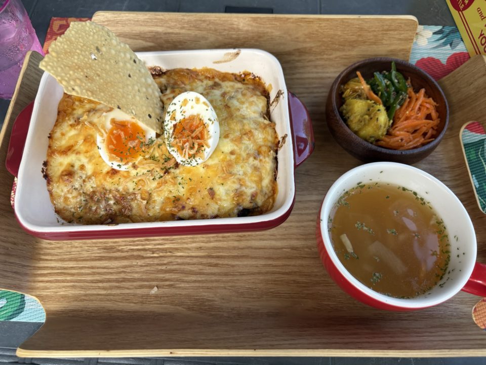 ★太陽の島カフェ 加計呂麻島ランチ！ 奄美大島で実久ビーチに向かう途中に立ち寄ったお店 旅行 カレー ドリア 駐車場 レビュー メニュー トイレ