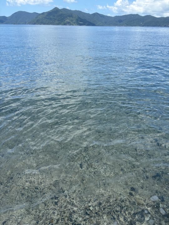 ★加計呂麻島の北の端！実久ビーチ（さねくビーチ）奄美大島で実久ブルーと言われる海の色の美しさを堪能！シュノーケリング 旅行 シャワー 駐車場 海水浴 シュノーケル トイレ 鹿児島旅行 鹿児島県