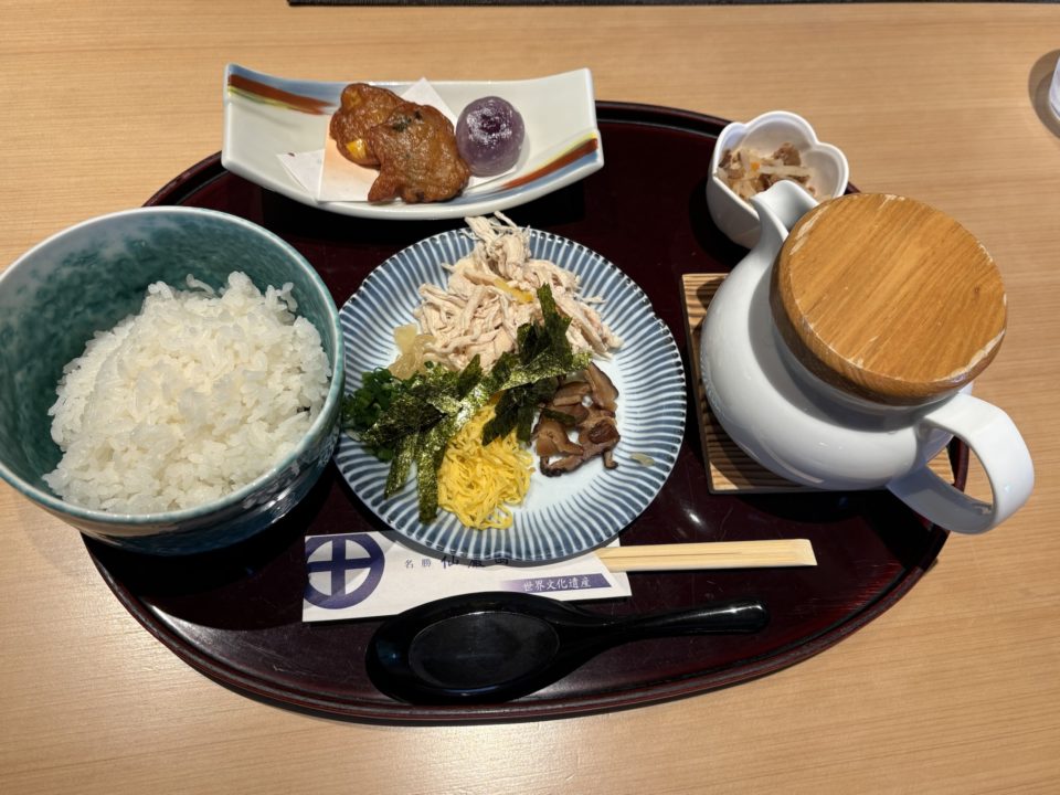 ★仙厳園茶寮「名勝 仙厳園内にあるカフェレストラン」写真付きレビュー@鹿児島旅行 鶏飯 白くま かき氷 さりょくま