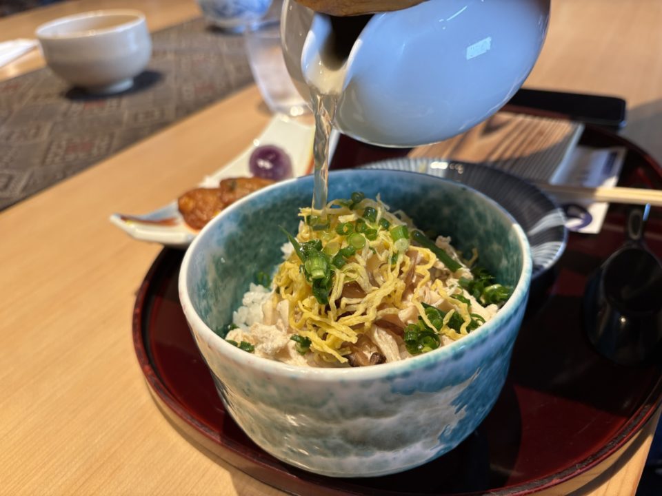 ★仙厳園茶寮「名勝 仙厳園内にあるカフェレストラン」写真付きレビュー@鹿児島旅行 鶏飯 白くま かき氷 さりょくま
