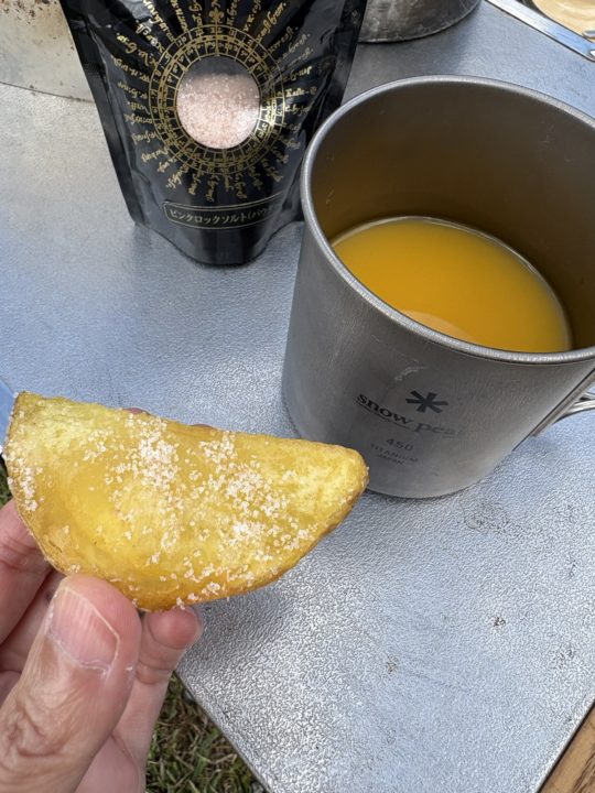 ★キャンプ飯 少しがっつりメインも編 パスタ、アヒージョ、フライドポテト、鍋、うどん、柿とクリームチーズのホイル焼き、焼き芋