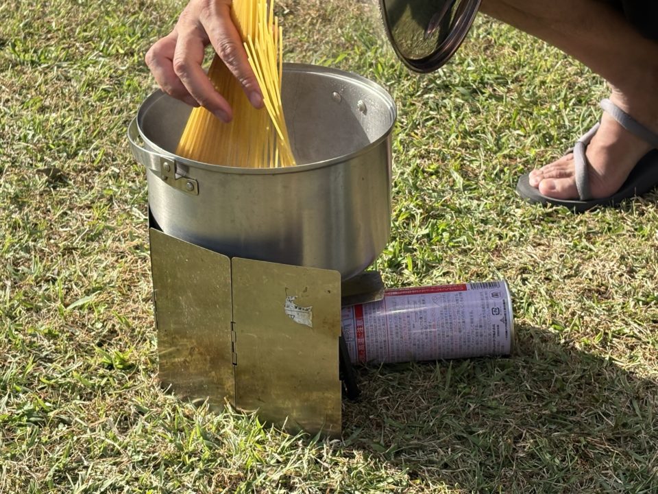 ★キャンプ飯 少しがっつりメインも編 パスタ、アヒージョ、フライドポテト、鍋、うどん、柿とクリームチーズのホイル焼き、焼き芋