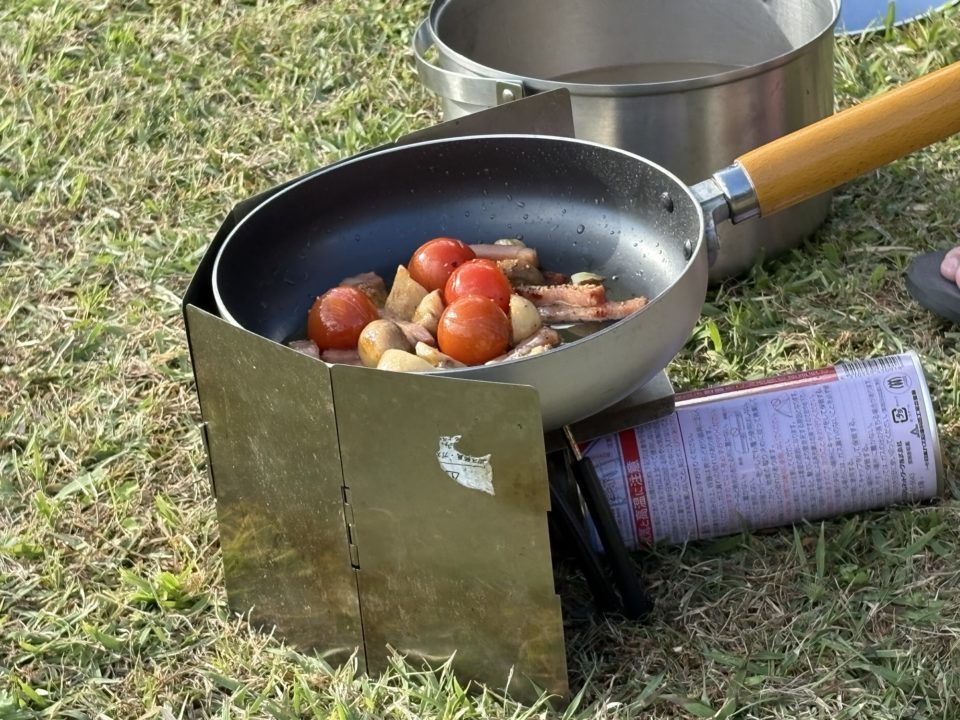 ★キャンプ飯 少しがっつりメインも編 パスタ、アヒージョ、フライドポテト、鍋、うどん、柿とクリームチーズのホイル焼き、焼き芋