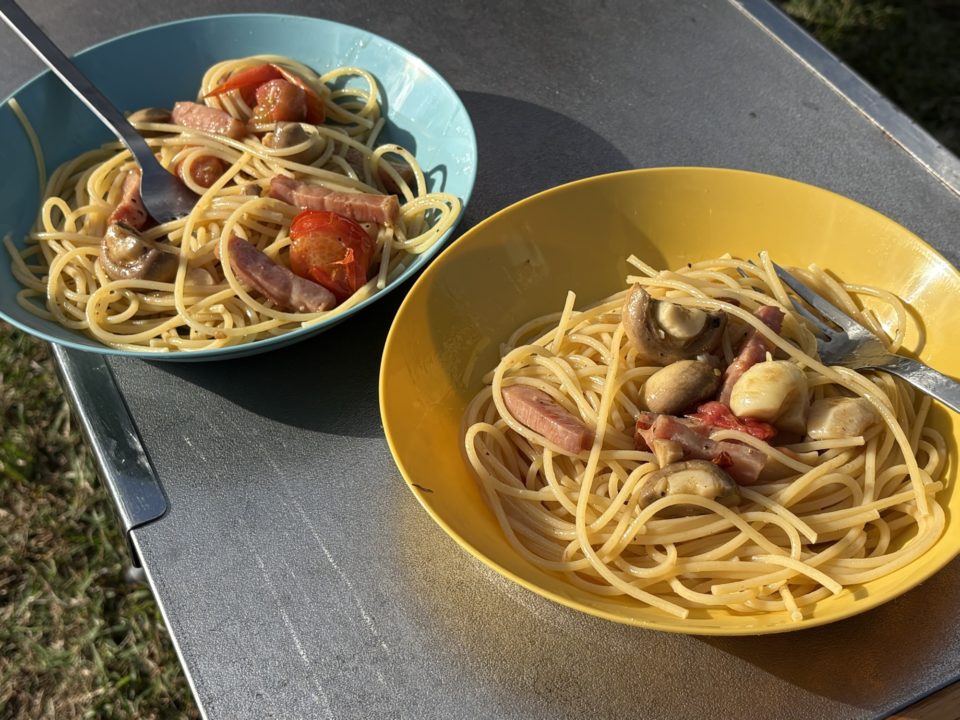 ★キャンプ飯 少しがっつりメインも編 パスタ、アヒージョ、フライドポテト、鍋、うどん、柿とクリームチーズのホイル焼き、焼き芋