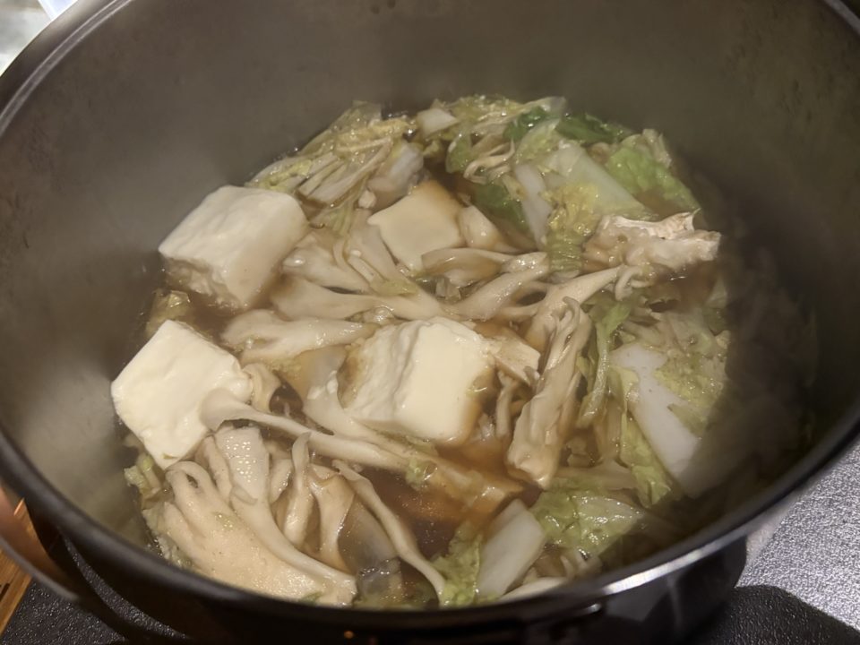 ★キャンプ飯 少しがっつりメインも編 パスタ、アヒージョ、フライドポテト、鍋、うどん、柿とクリームチーズのホイル焼き、焼き芋