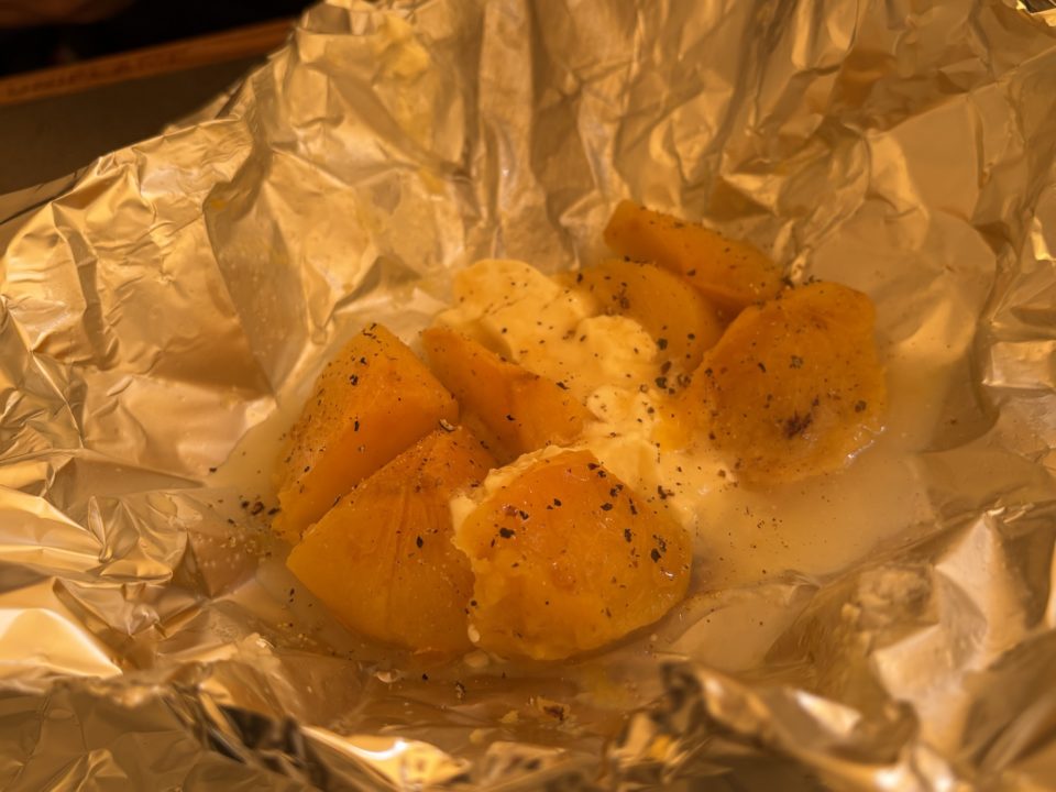 ★キャンプ飯 少しがっつりメインも編 パスタ、アヒージョ、フライドポテト、鍋、うどん、柿とクリームチーズのホイル焼き、焼き芋