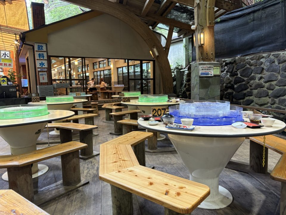 ★めんつゆが有名すぎる「指宿市営 唐船峡 そうめん流し」@鹿児島県 に行って来た!写真付きレビュー