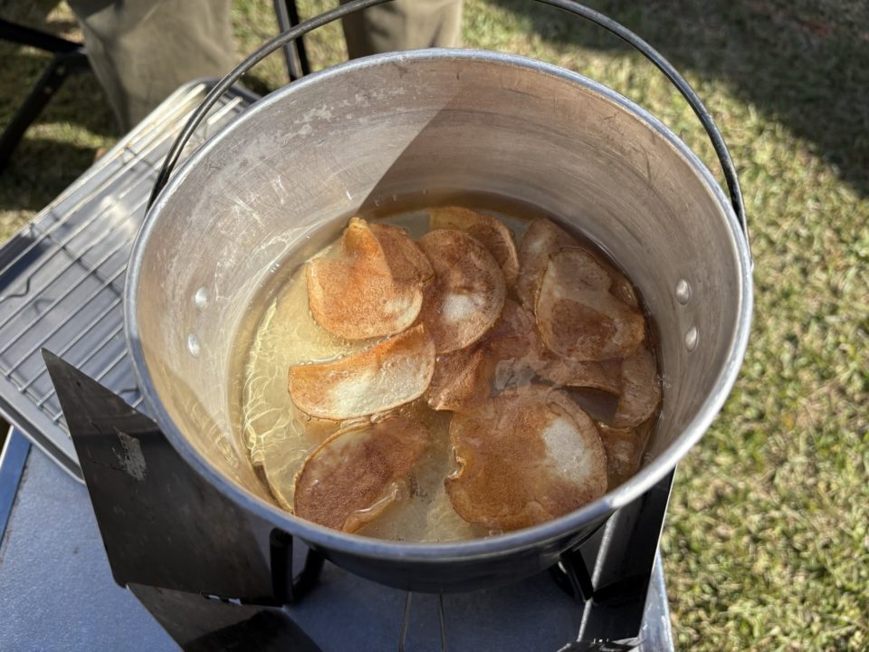 ★キャンプ飯 天ぷら、お鍋などしっかりめ編 サバサンド、ポテトチップス、クッキングイベントにも参加しました