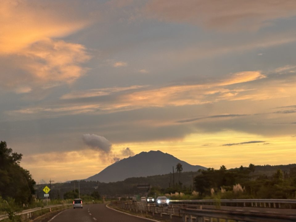 ★熊本旅行の記念写真 鹿児島帰宅時に見えた二重の虹も！路面電車 温泉 地震 くまモン