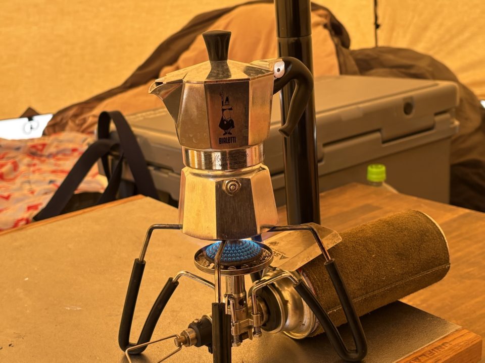 ★おうちで簡単！カフェのような「アイスカフェラテ」レシピ 作り方 かんたん