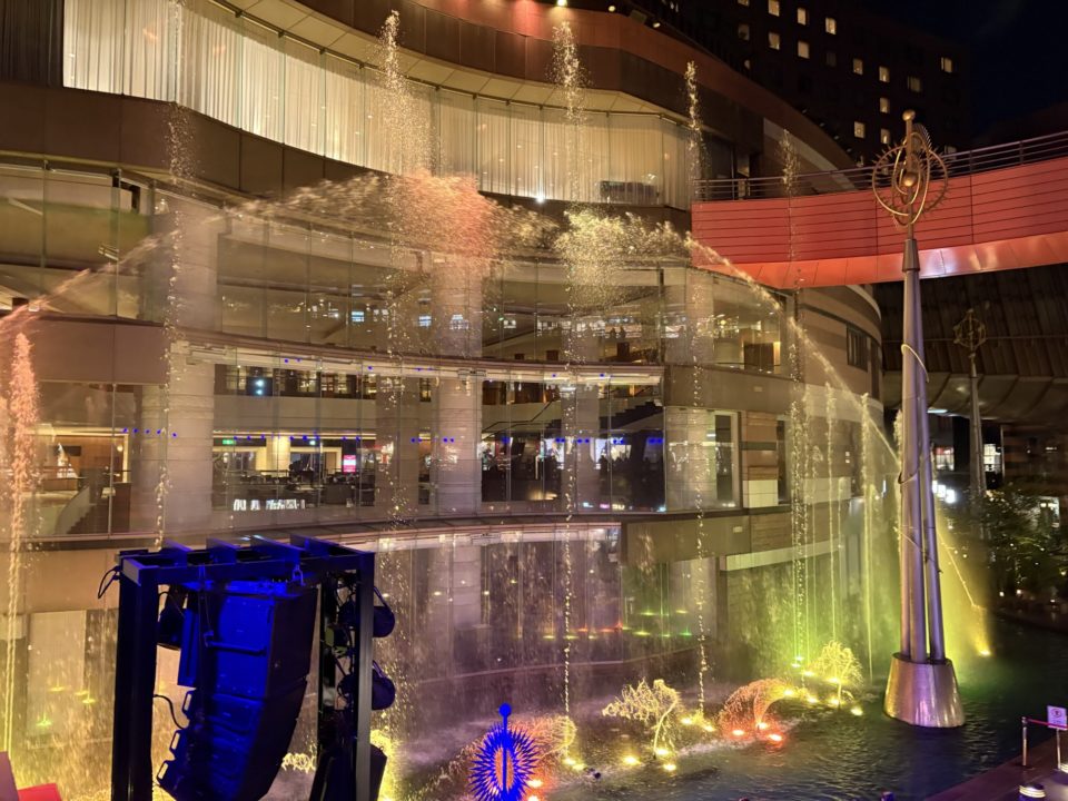 転勤族の暮らし 初九州上陸!福岡の夜の風景を楽しむ! 屋台 キャナルシティ CANALCITY 夜桜 博多駅