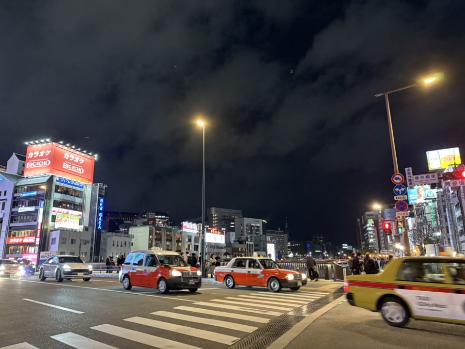 転勤族の暮らし 初九州上陸!福岡の夜の風景を楽しむ! 屋台 キャナルシティ CANALCITY 夜桜 博多駅