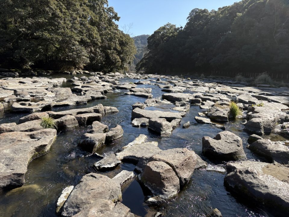 関之尾の甌穴(せきのおのおうけつ)群 スノーピーク都城からも歩いて行けます！＠宮崎県都城市