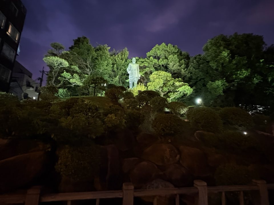 鹿児島おすすめ夜景 西郷隆盛像 城山ガス燈 かごしまメルヘン館 鹿児島市立美術館 シェラトン鹿児島 イルミネーション