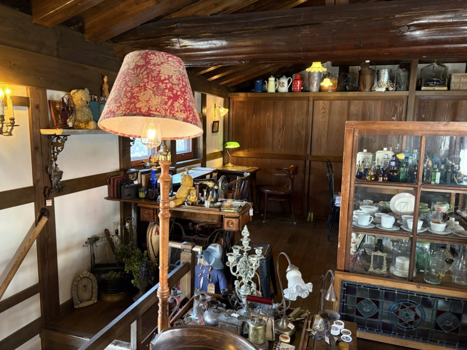 Antique＆Cafe TiTi（アンティーク＆カフェ ティティ）／宮城県仙台市 アンティークショップ