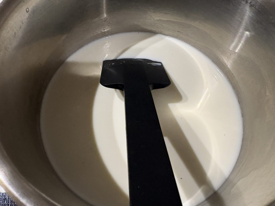 「バニラアイスクリーム」の作り方 レシピ 食べた感想（バニラビーンズ編）写真あり