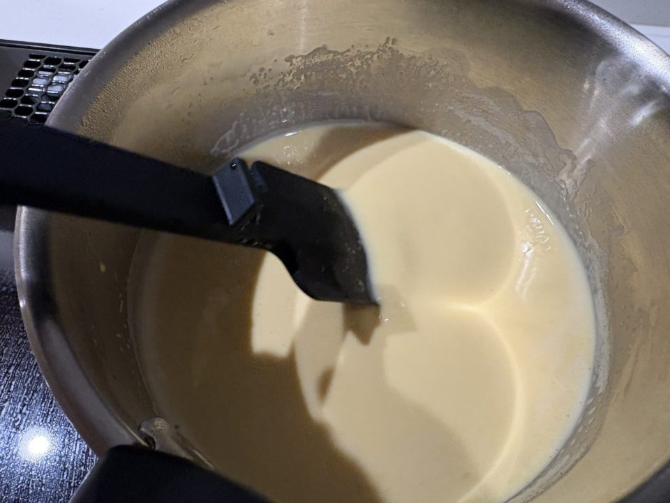 「バニラアイスクリーム」の作り方 レシピ 食べた感想（バニラビーンズ編）写真あり