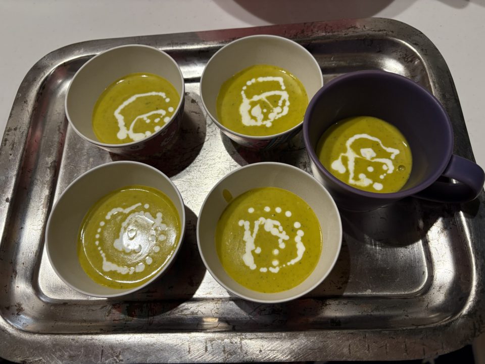 かぼちゃのポタージュスープの作り方 レシピ 食べた感想 シンプル かんたん 簡単 おいしい 美味しい カボチャ 南瓜