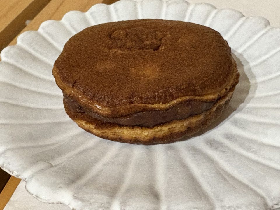 梅月堂@鹿児島でテイクアウト！スペシャリテの「ラムドラ」「ぬれどら焼きプレミアム」季節限定商品も！ 店舗 メニュー 和菓子 本店 湯の元せんべい 写真「おとなの愛用品・定番品」フリーマーケット、古着屋、フリマアプリ、リサイクル大好き♪お得に大好きなモノを手に入れて、好きなモノだけに囲まれて暮らすことに憧れる大人（おとな）の、愛用品、定番品や、興味津々なことを紹介するサイト