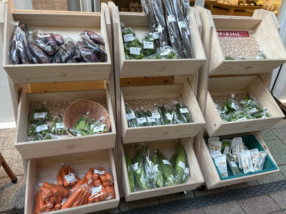 タマチャンショップの健康食【オサカーナ】鹿児島に引っ越したら店舗があって嬉しすぎてハマってます！楽天にもSHOPあります！スーパーセールにオススメ！写真 人気 値段 鹿児島天文館店 お土産「おとなの愛用品・定番品」フリーマーケット、古着屋、フリマアプリ、リサイクル大好き♪お得に大好きなモノを手に入れて、好きなモノだけに囲まれて暮らすことに憧れる大人（おとな）の、愛用品、定番品や、興味津々なことを紹介するサイト